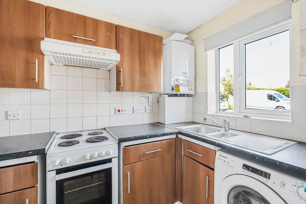 Property photo 2 of 15 Kitchen