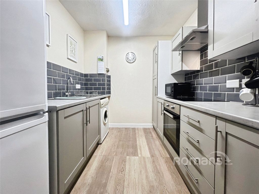 Property photo 3 of 16 Picture No. 07