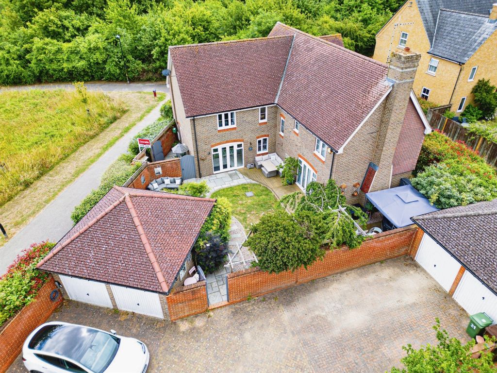 Property photo 2 of 25