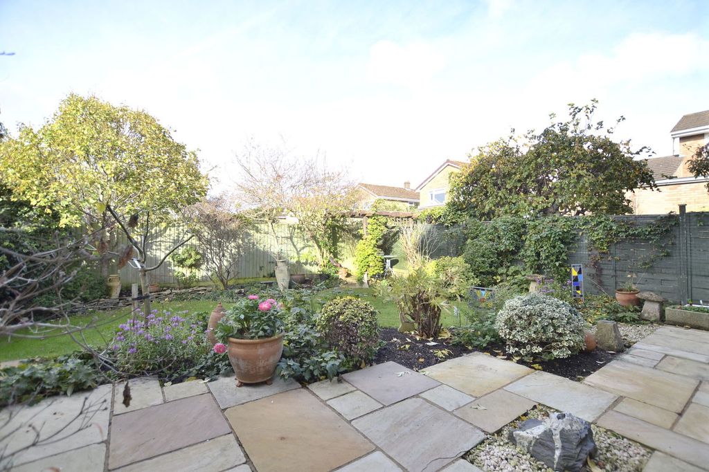 Property photo 3 of 16