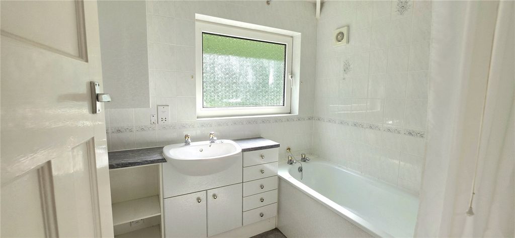 Property photo 3 of 22 Picture No. 22