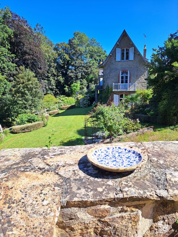 Property photo 2 of 50