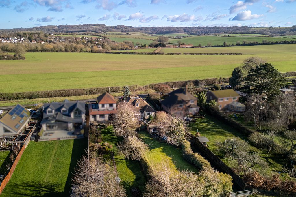 Property photo 3 of 28 Picture No. 35