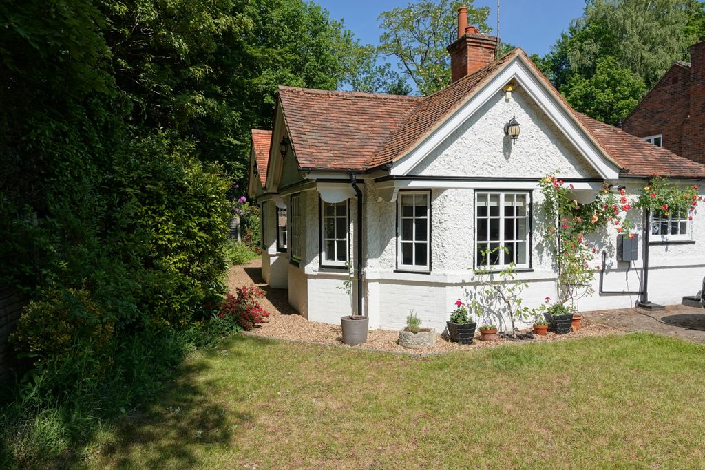 Property photo 1 of 16