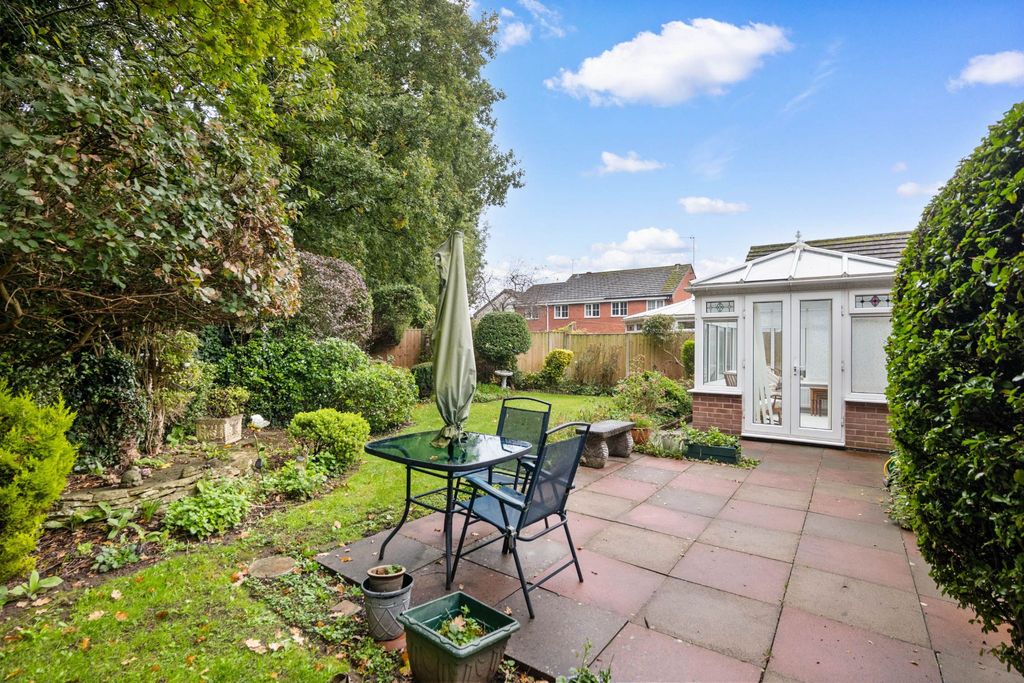 Property photo 2 of 12 Photograph 2