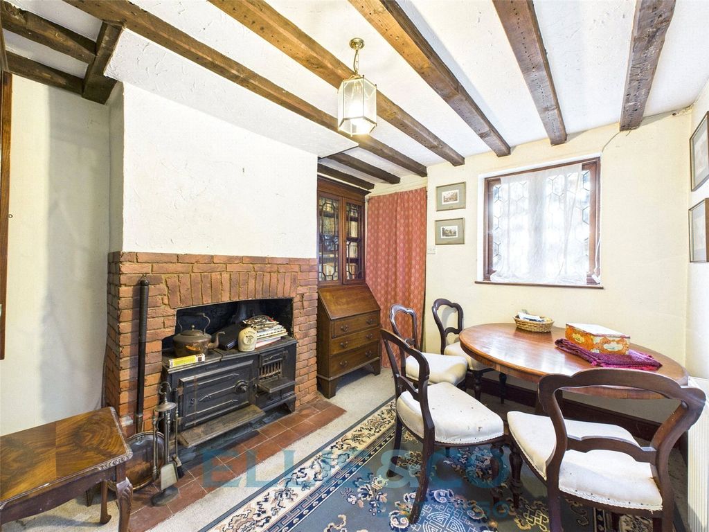 Property photo 2 of 17 Picture No. 18