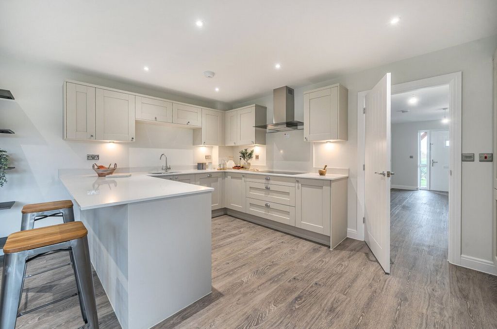 Property photo 2 of 13 Kitchen