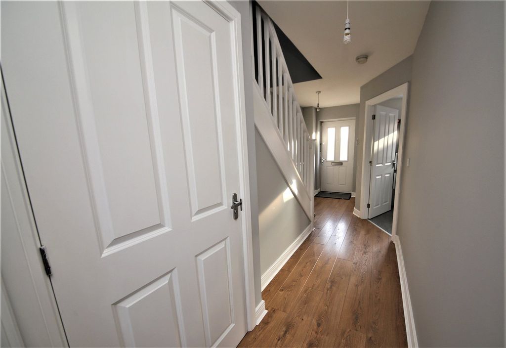 Property photo 3 of 17 Picture No. 07