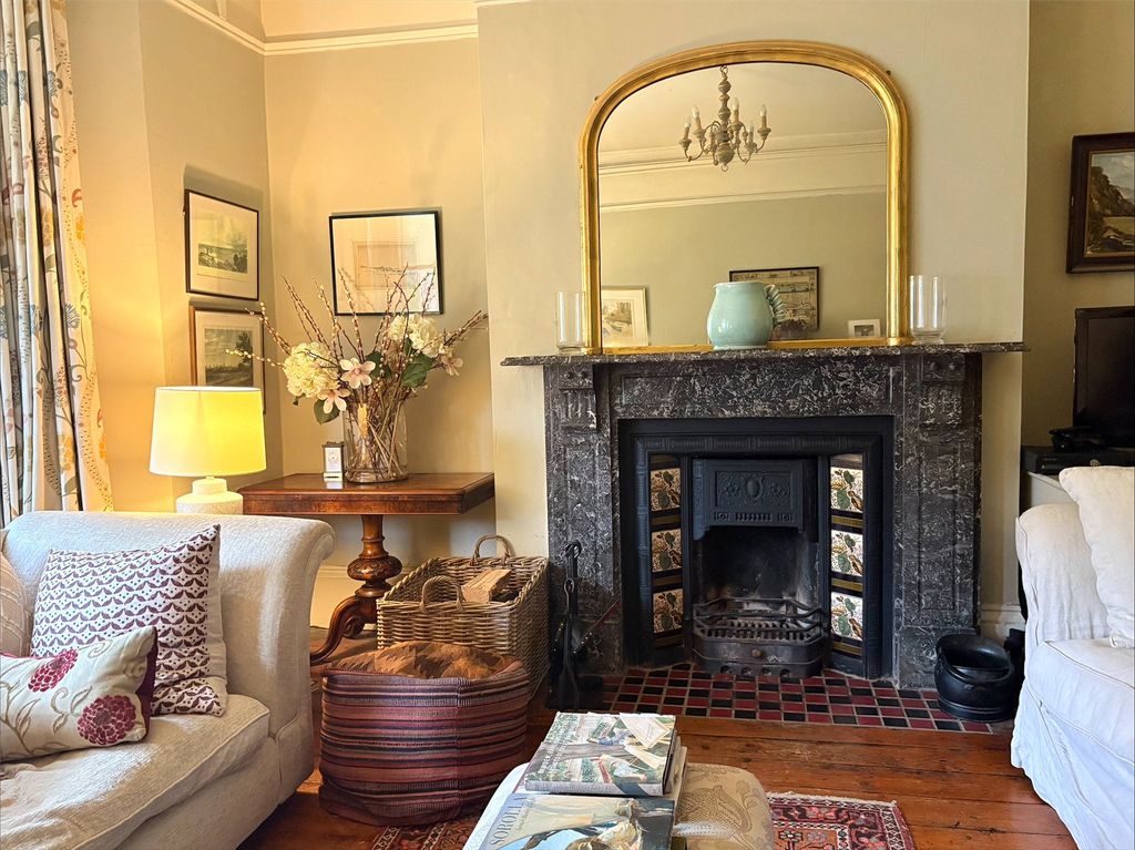 Property photo 3 of 19 Picture No. 24