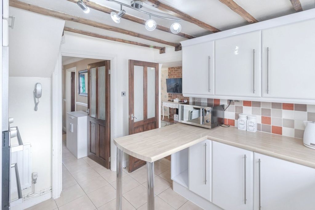 Property photo 3 of 16