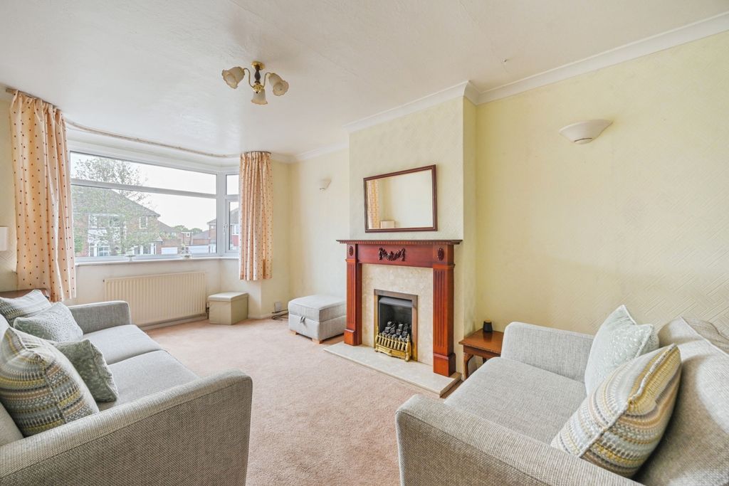 Property photo 3 of 17 Photo