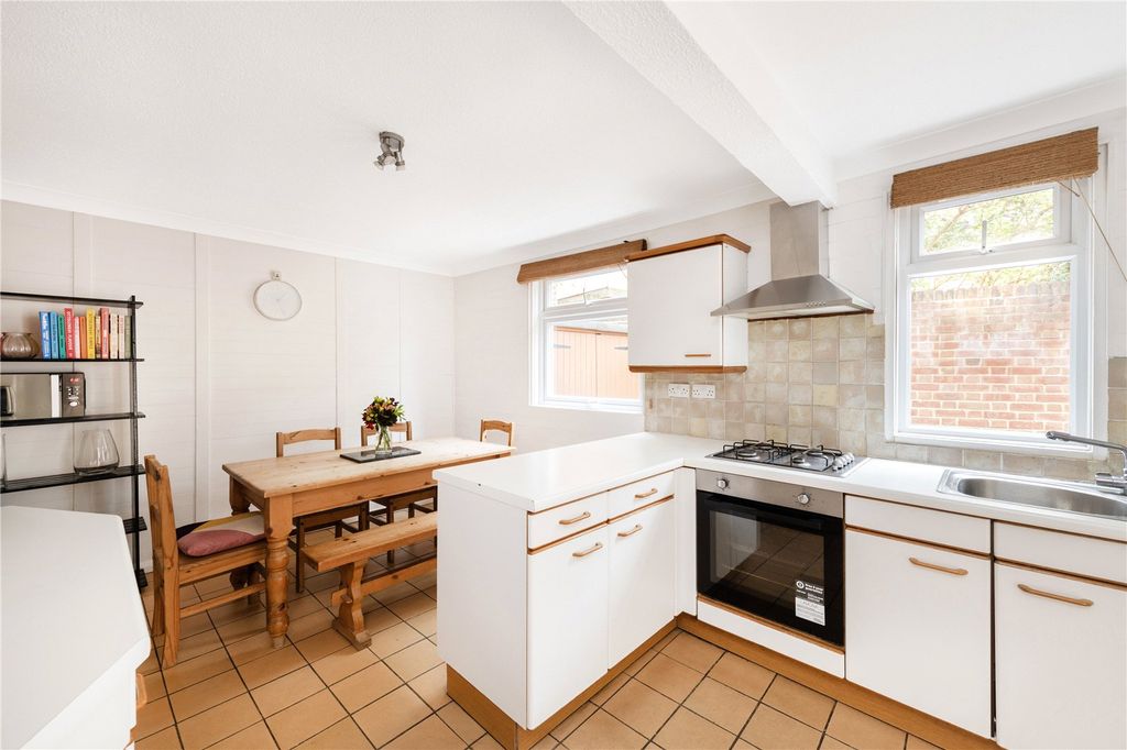 Property photo 2 of 15 Picture No. 08