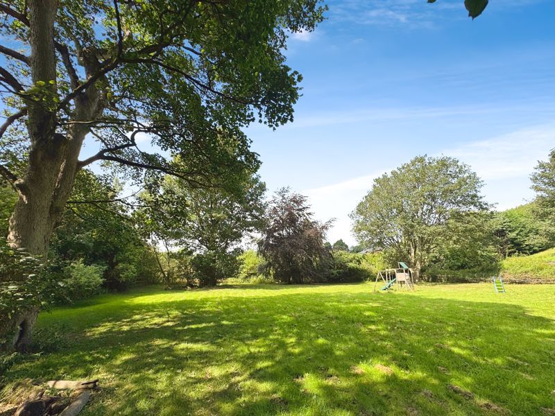 Property photo 2 of 19 Photo 17