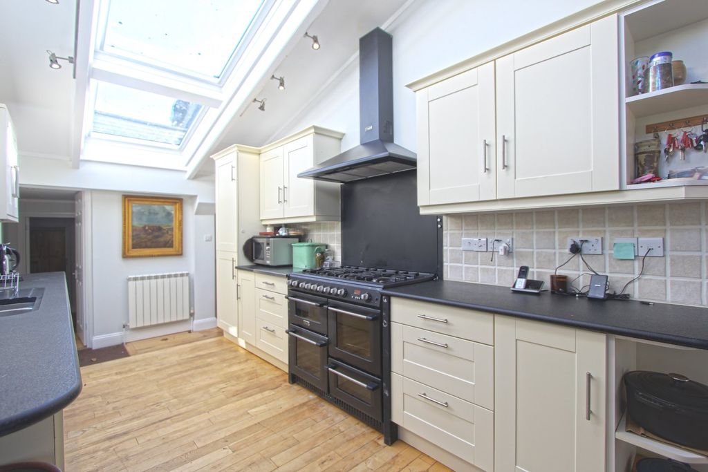 Property photo 3 of 26 Picture No. 39