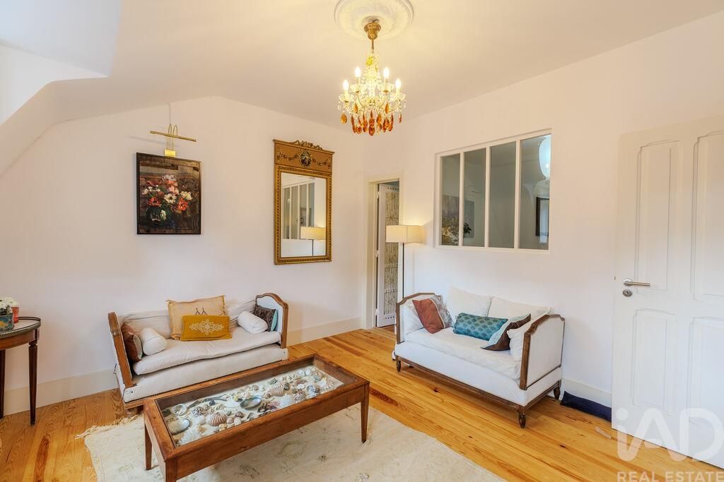 Property photo 3 of 35