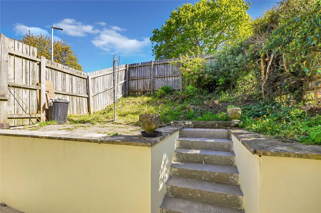 Property photo 2 of 11 Picture No. 04