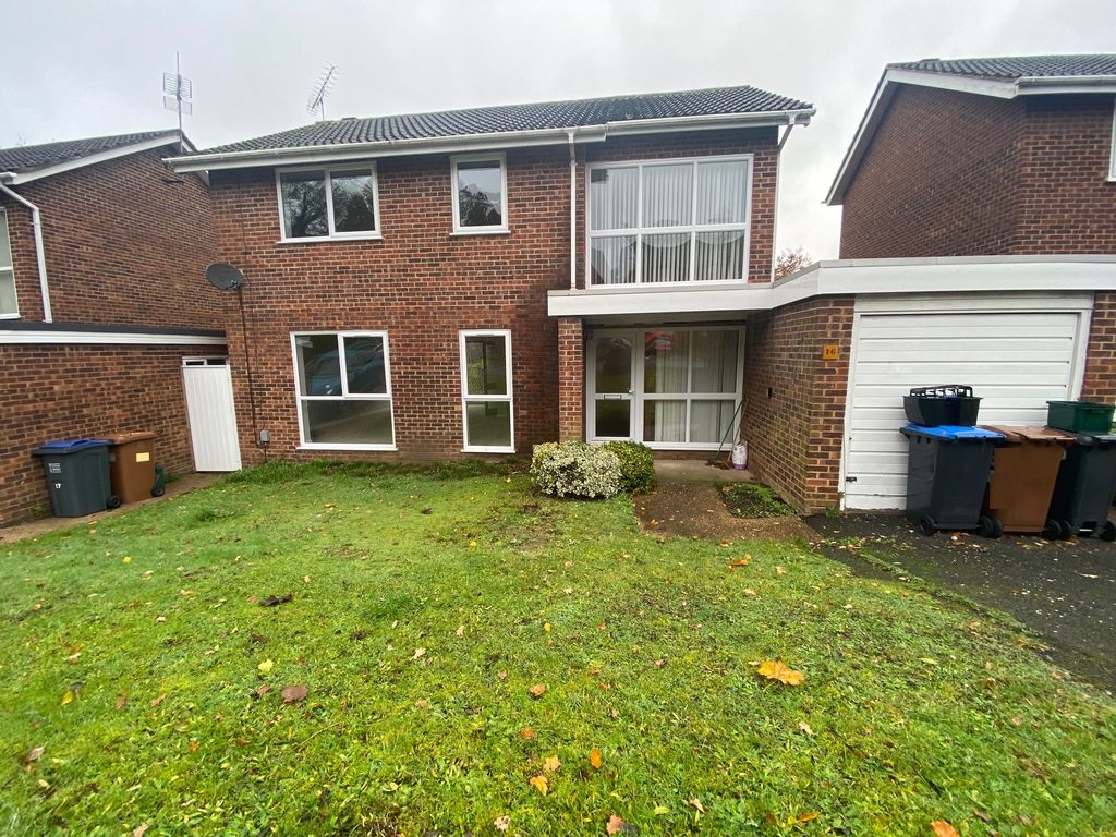 Property photo 3 of 12 Exterior