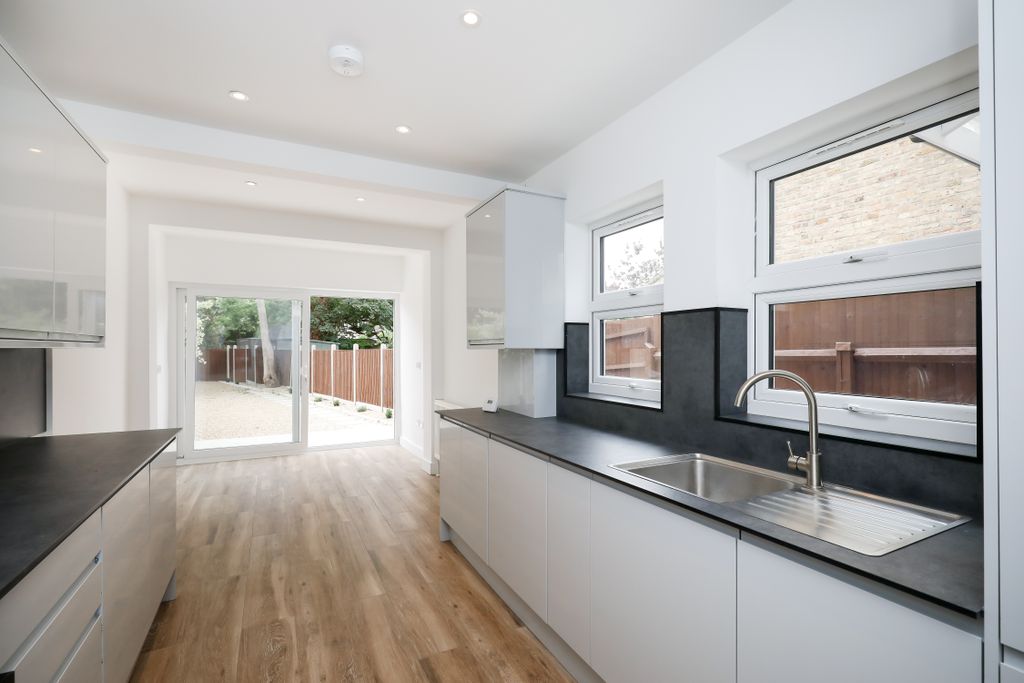 Property photo 2 of 13 Img_5297