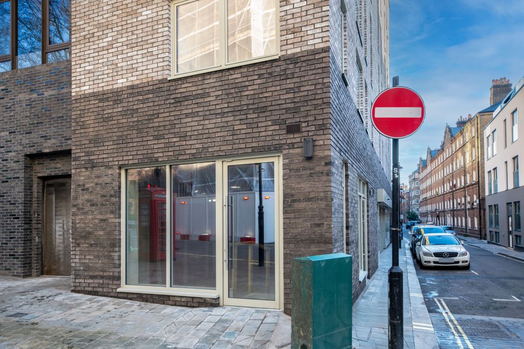 Property photo 1 of 5