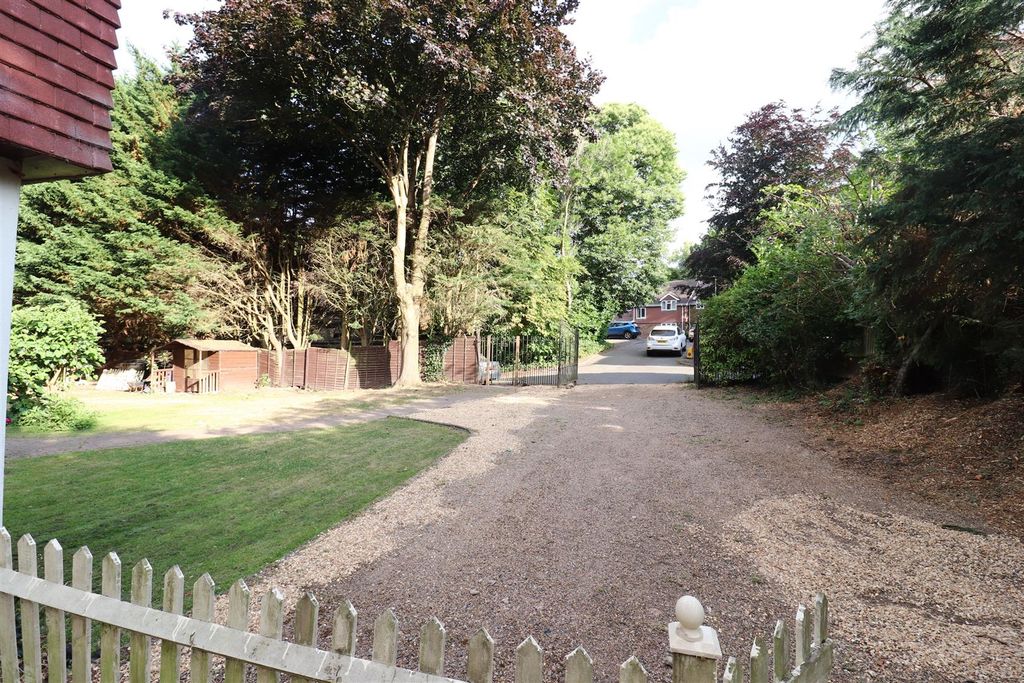 Property photo 2 of 24 Img_6483.Jpg