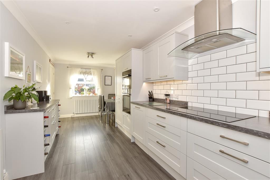 Property photo 2 of 15 Kitchen/ Breakfast Room