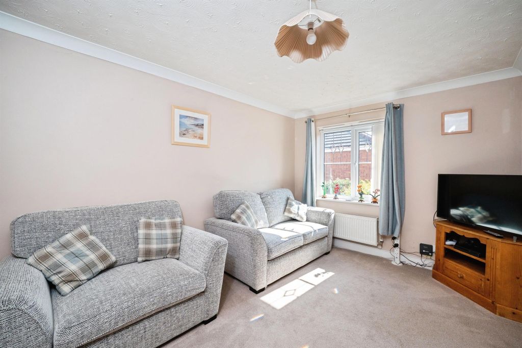 Property photo 2 of 19