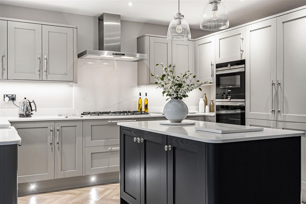 Property photo 2 of 28 41_67997.Jpg