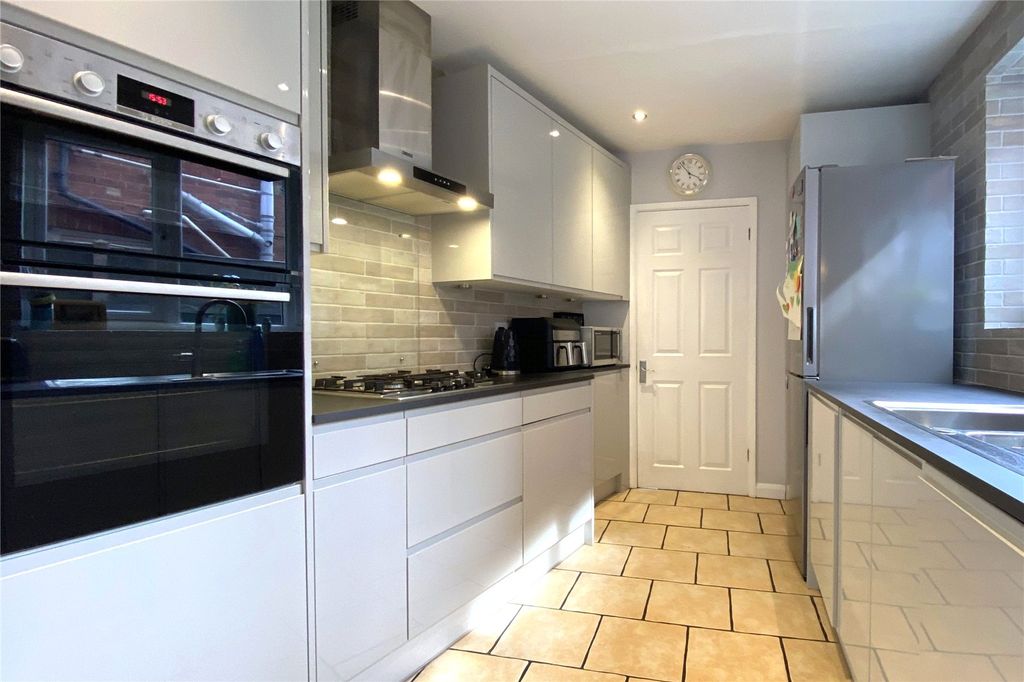 Property photo 2 of 11 Picture No. 01