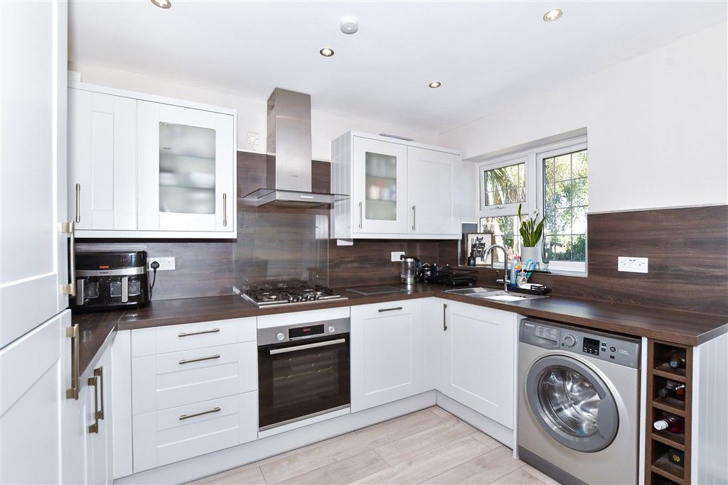 Property photo 3 of 12 Kitchen/Diner