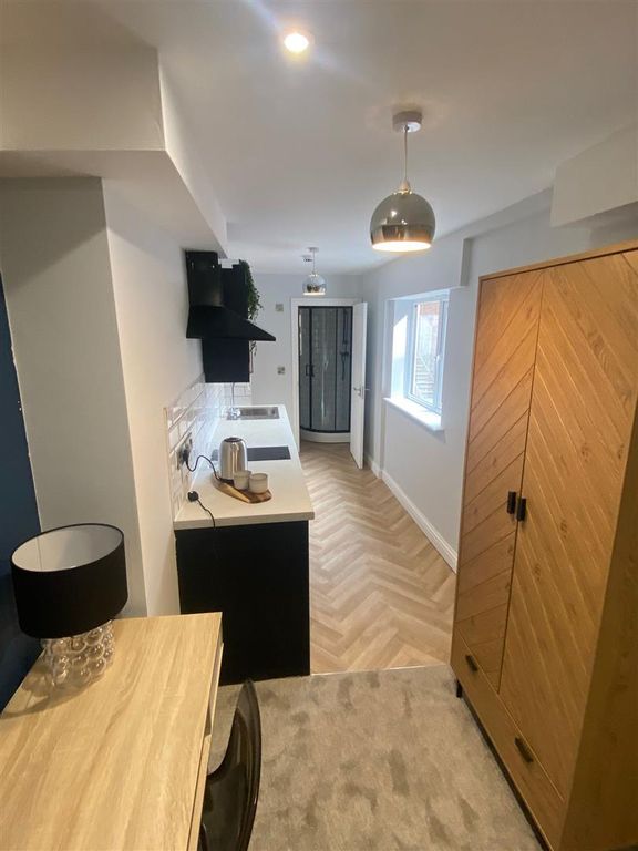 Property photo 3 of 12 0F803Fa3-Bc77-426F-8A53-63A620Cbdf5F.Jpg