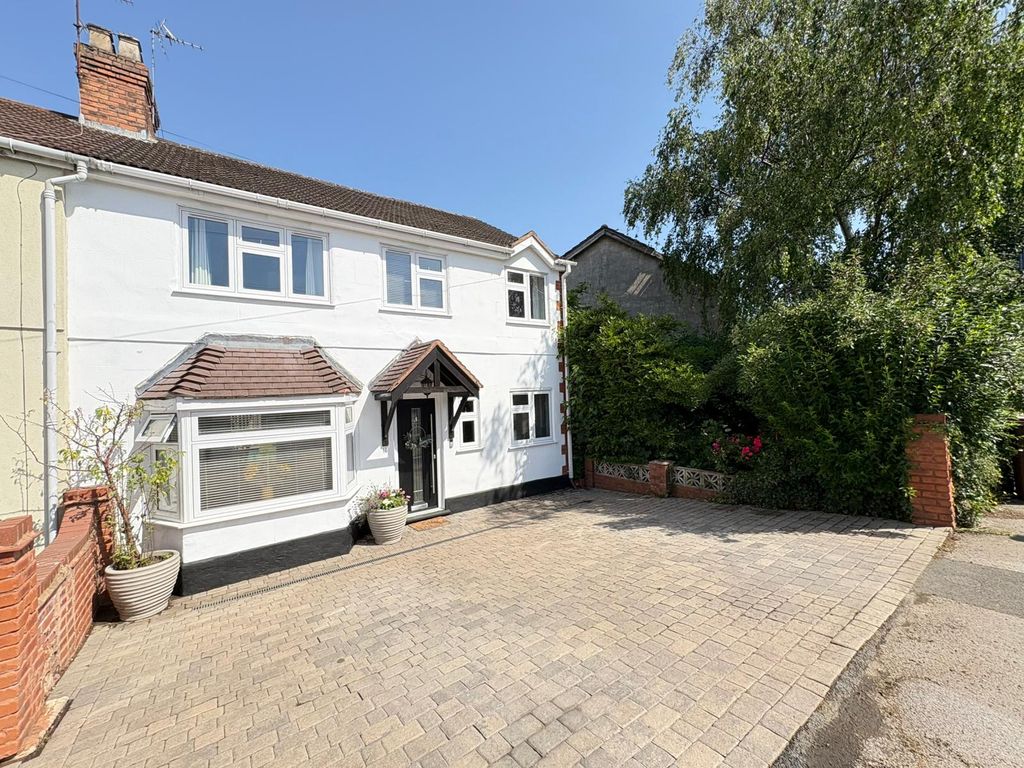 Property photo 1 of 29