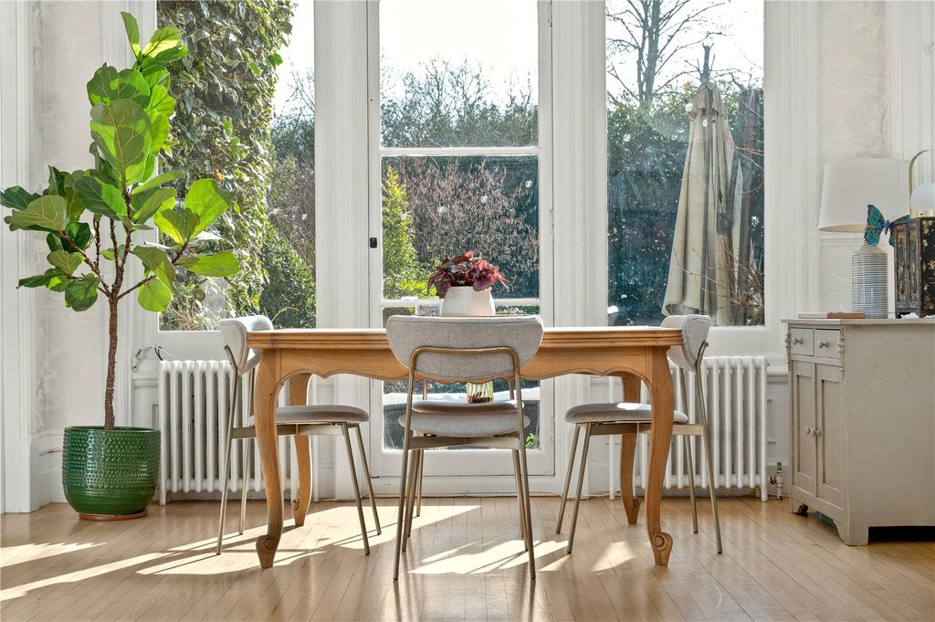 Property photo 3 of 30 Dining/Drawing Room