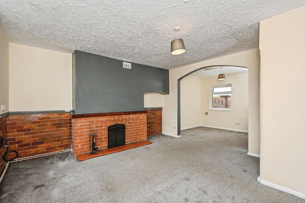 Property photo 2 of 18 Pbox-Img.Jpg