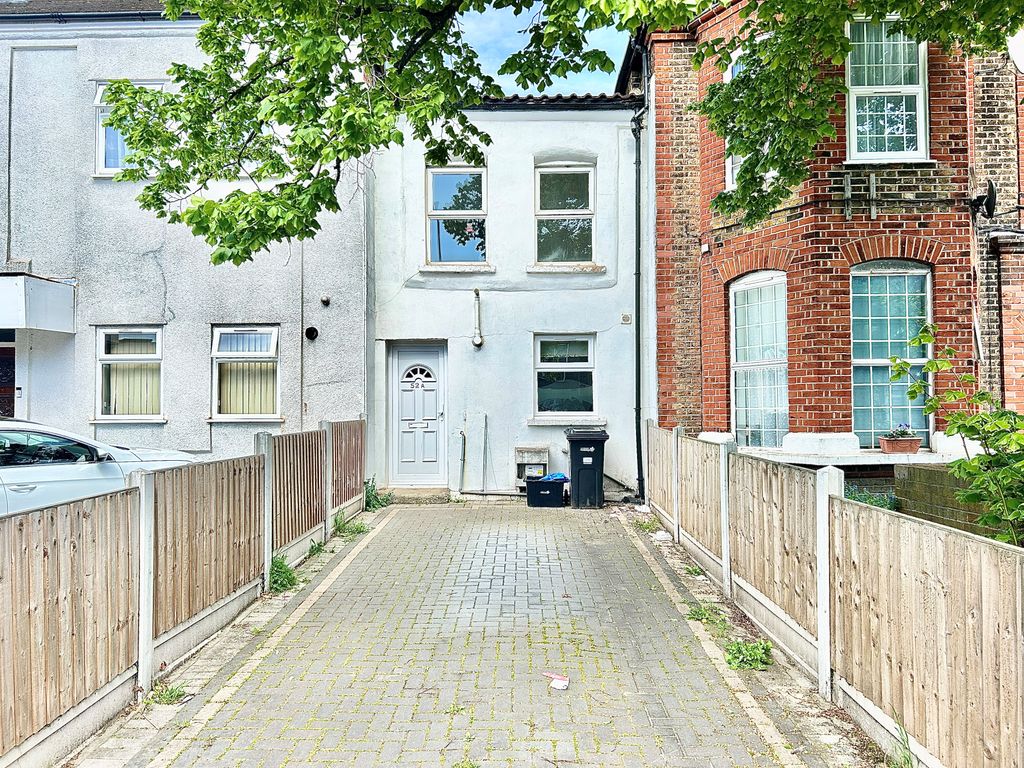 Property photo 1 of 8