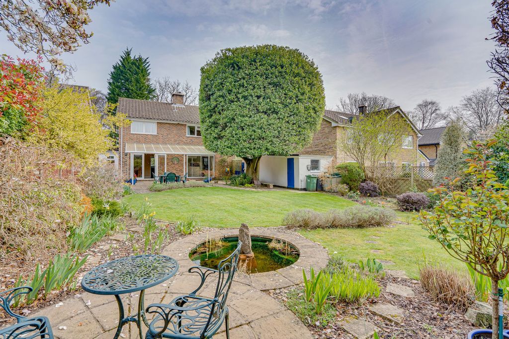 Property photo 3 of 23