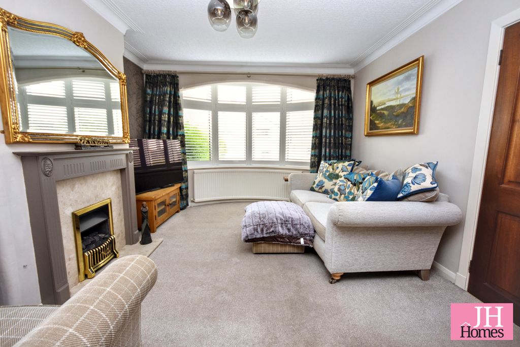 Property photo 2 of 24