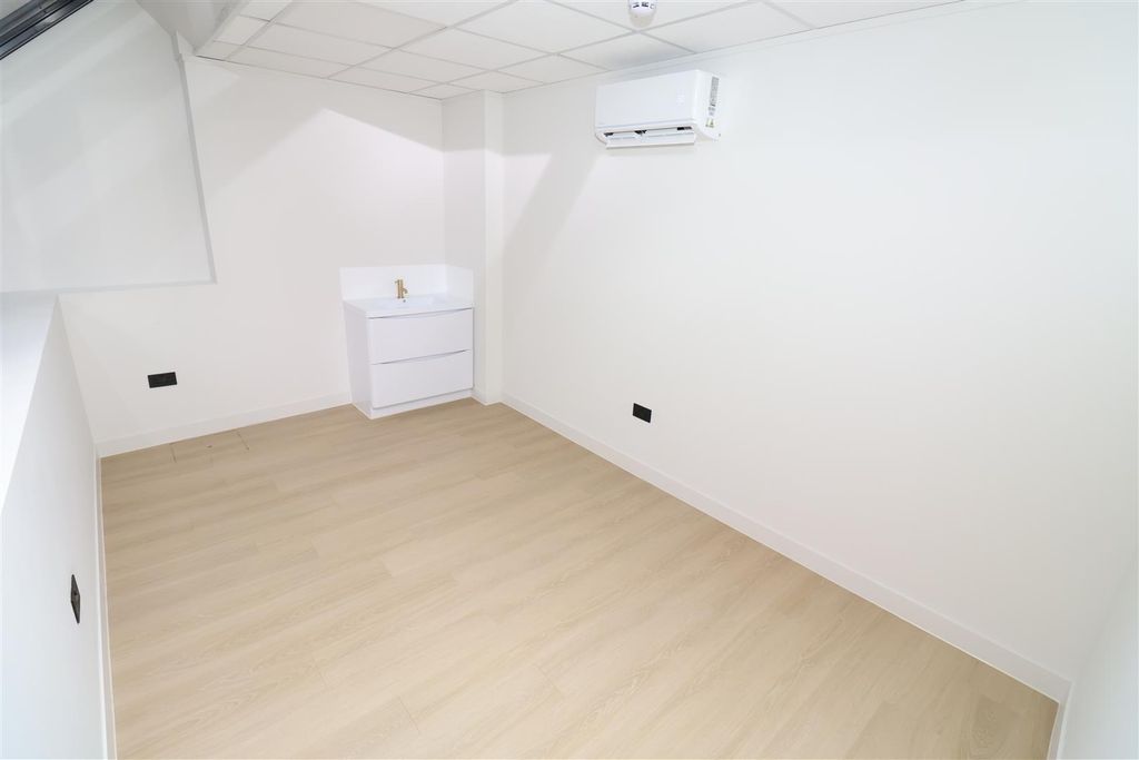 Property photo 3 of 9 Img_0220.Jpg