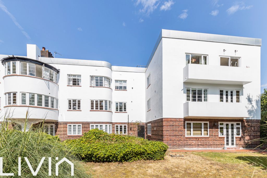 Property photo 3 of 15 025A7599