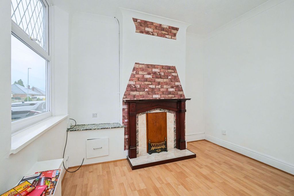 Property photo 3 of 15 Gallery