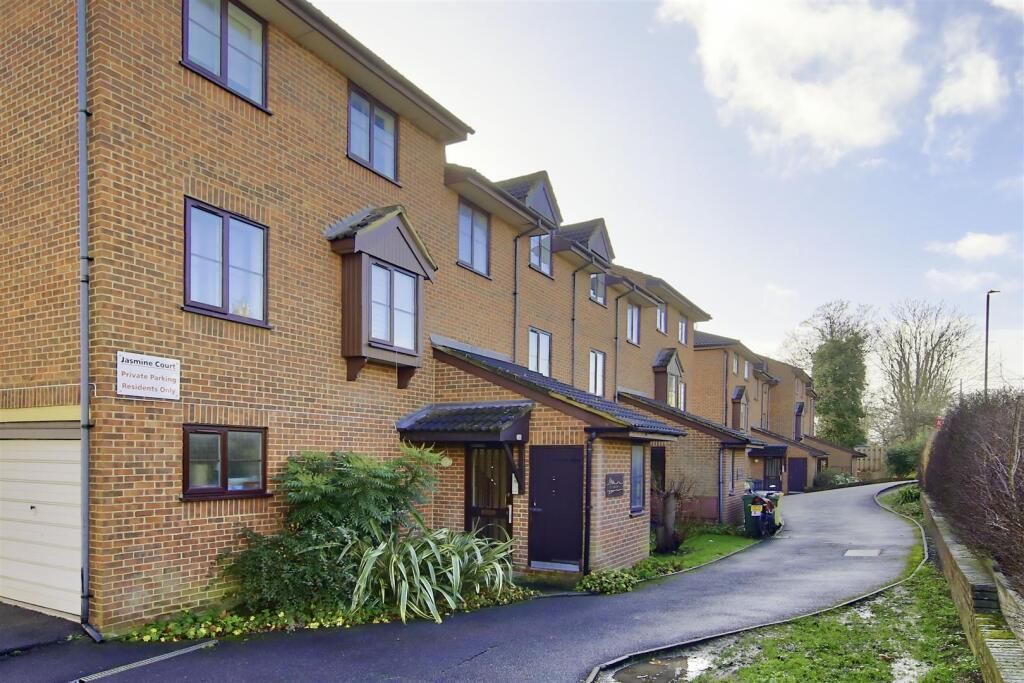 Property photo 1 of 8