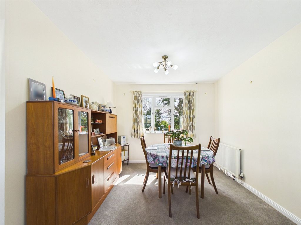 Property photo 3 of 23 Picture No. 02
