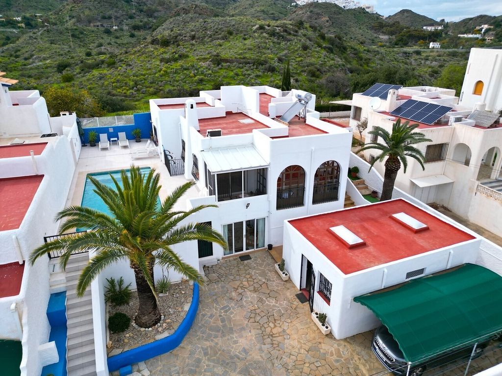 Property photo 1 of 30