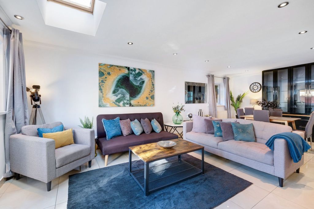 Property photo 1 of 57