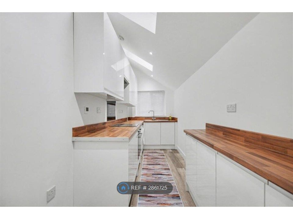 Property photo 2 of 26 Kitchen