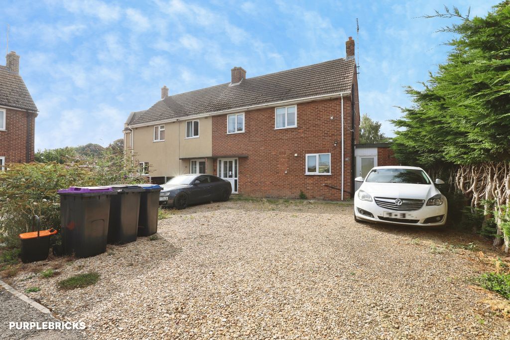 Property photo 1 of 36