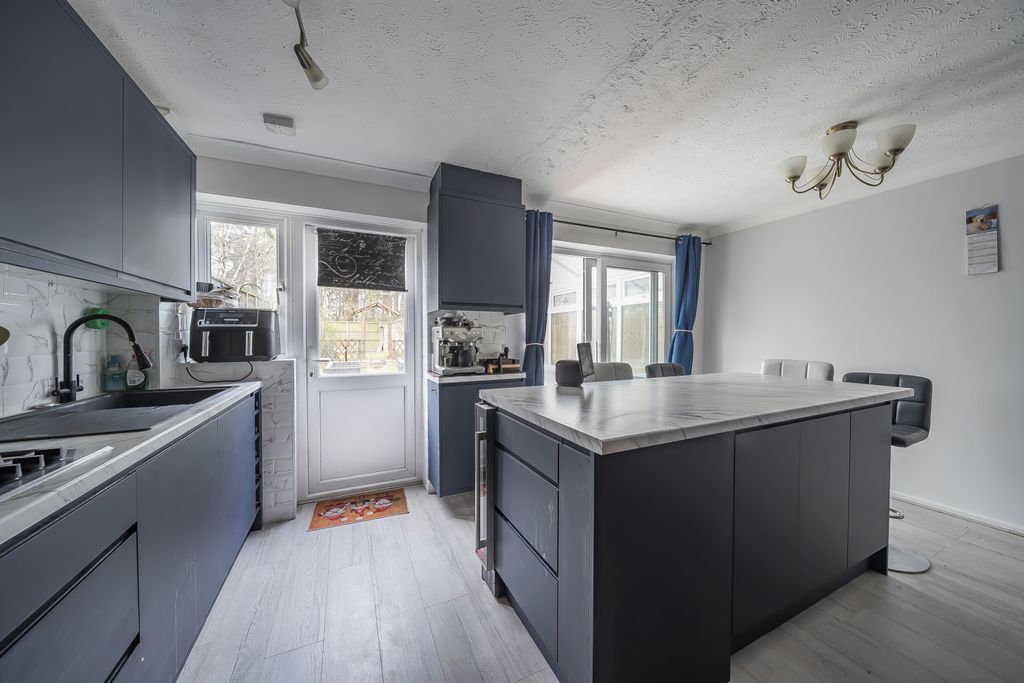 Property photo 2 of 14 1264864 (15)