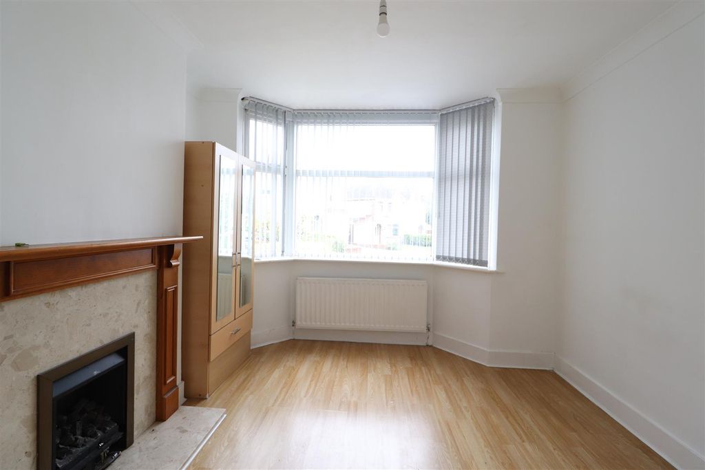 Property photo 2 of 15 Img_4315.Jpg