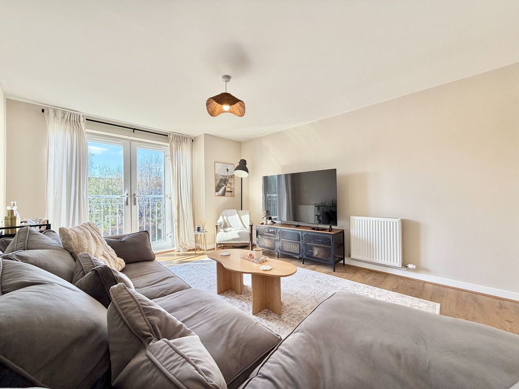 Property photo 3 of 24