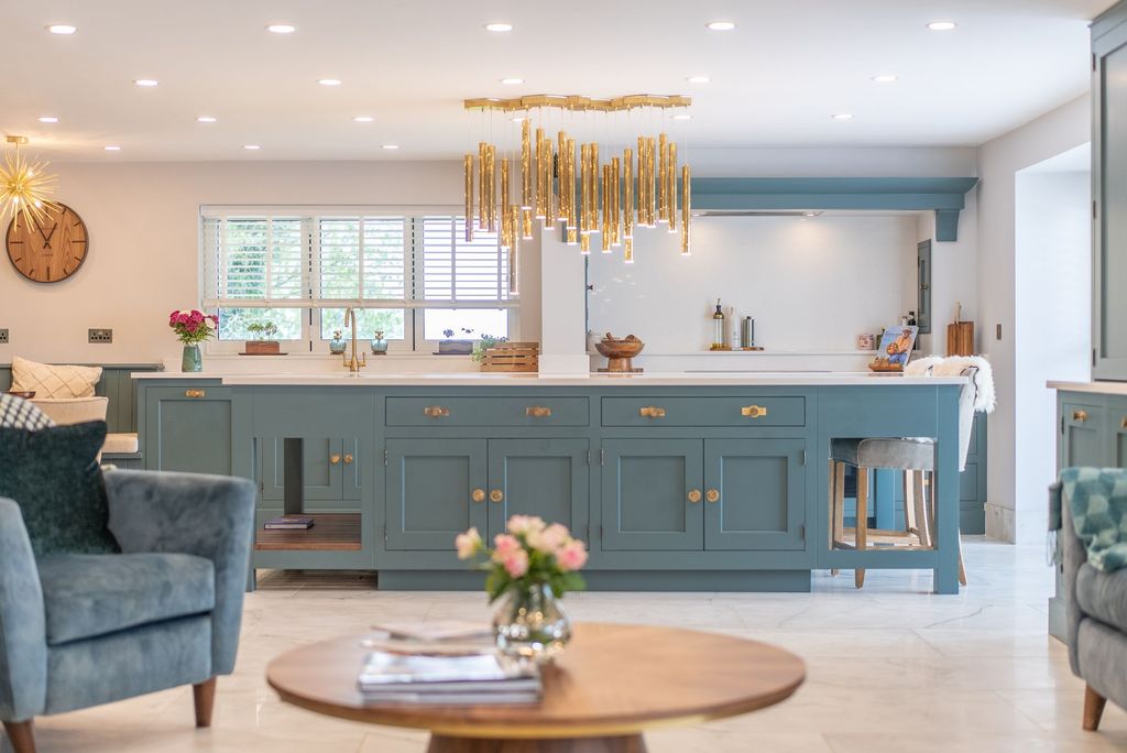 Property photo 3 of 51 P043883_03.Jpg