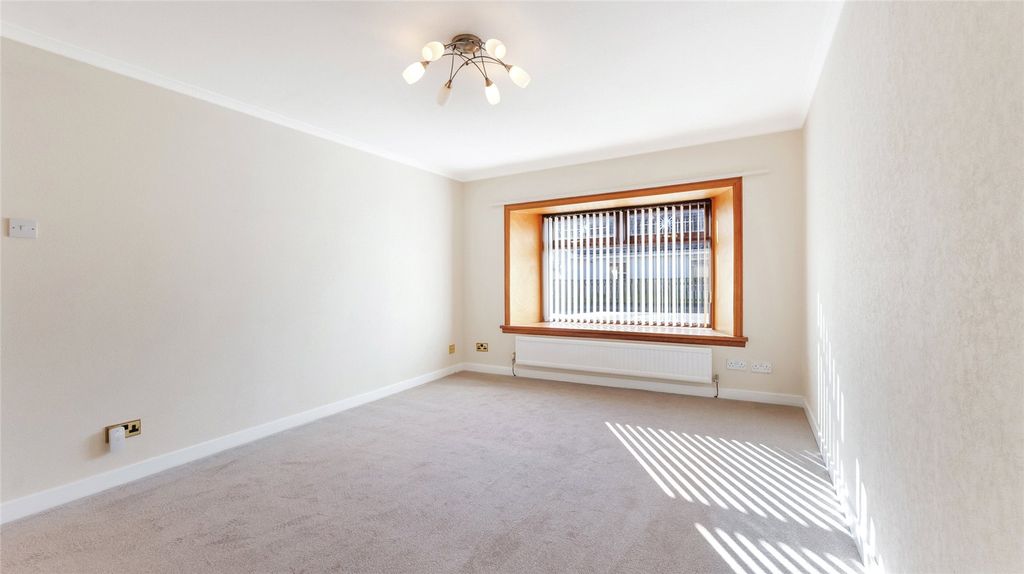 Property photo 3 of 18 Picture No. 08